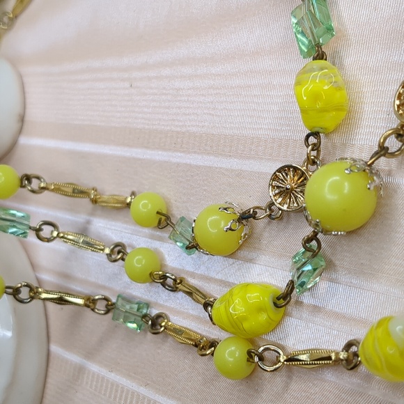 Vintage 50s Yellow Glass Beaded Necklace Long Mid Century Modern Triple Strand - Picture 8 of 11